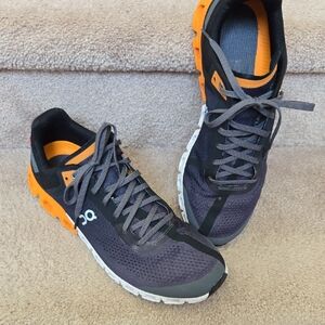 On Running Men’s Cloudflow Black, Orange & Gray Athletic Shoes